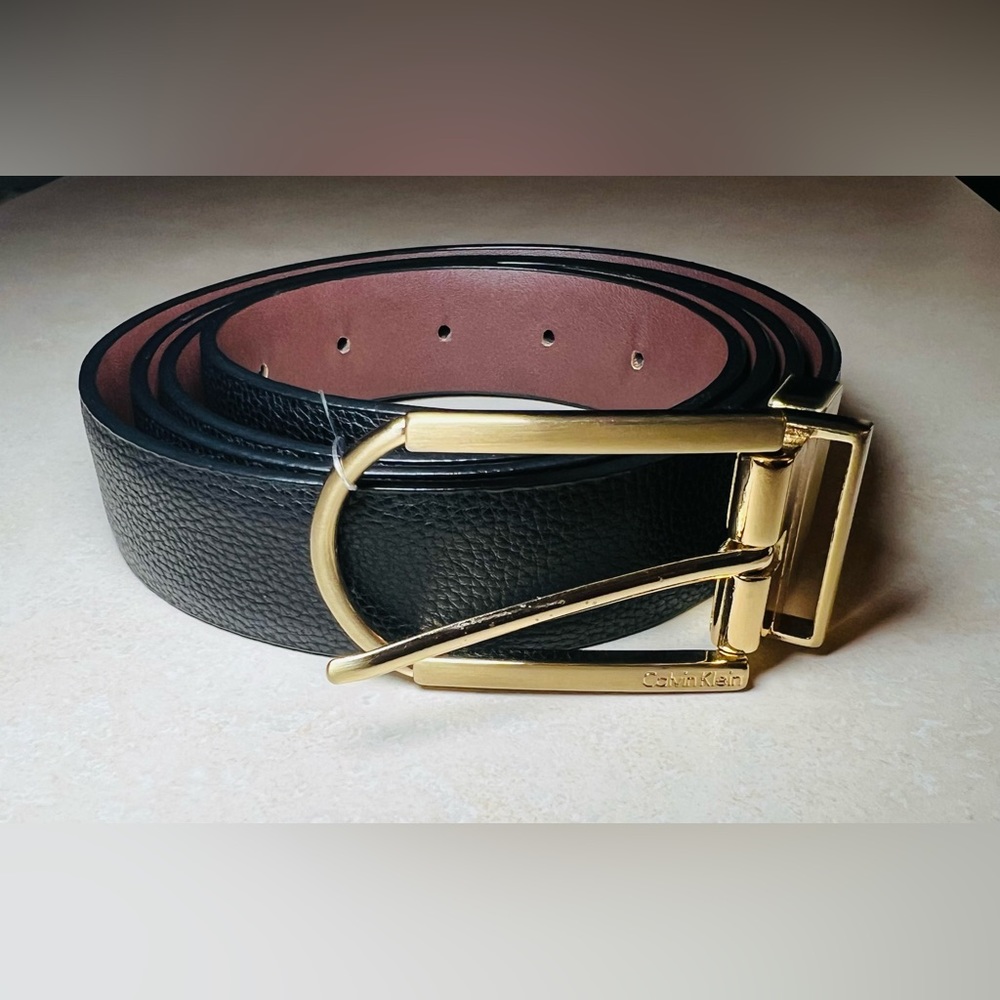 Calvin Klein Reversible Black/Brown Leather XL Belt Pre-owned.
